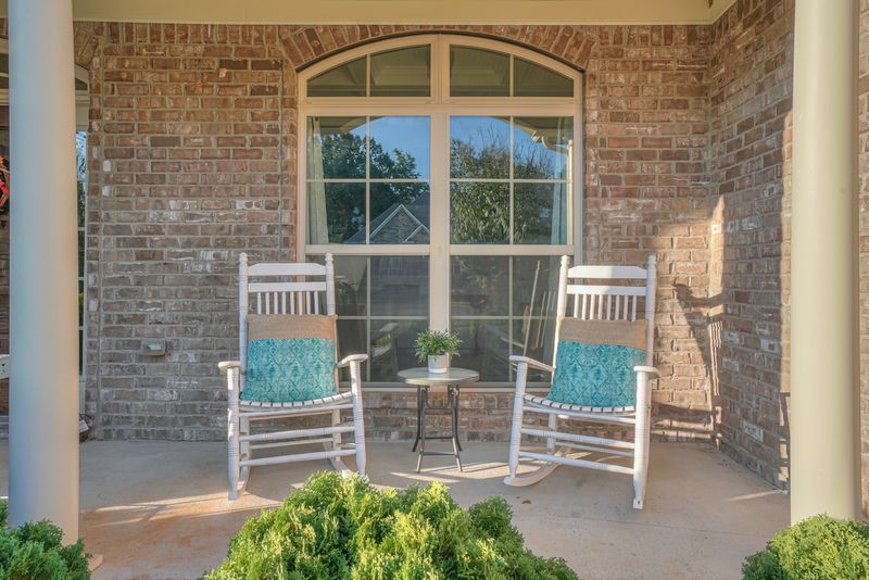 1928 Palmetto Dr, Murfreesboro, TN 37129