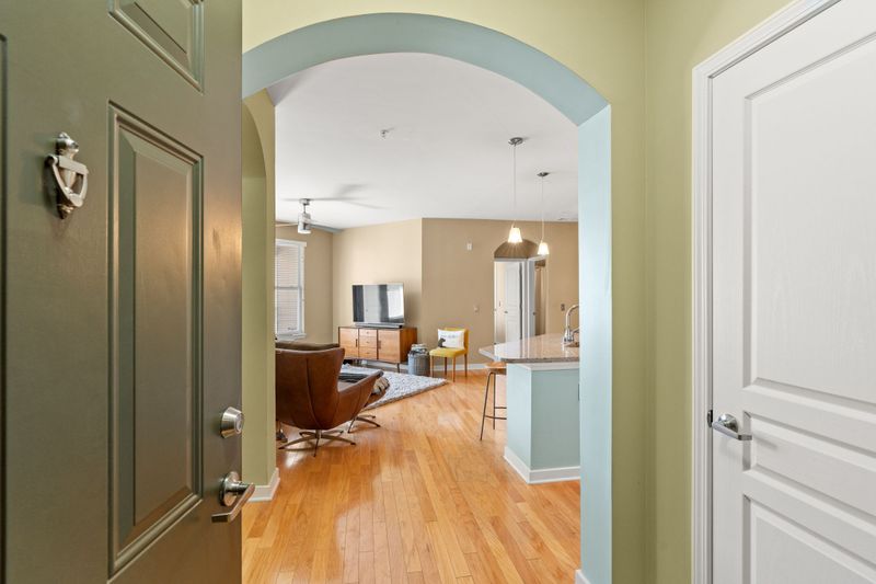 3000 Vanderbilt Pl #420, Nashville, TN 37212
