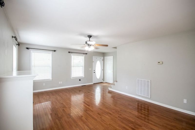 295 Stackstone Dr, Dalton, GA 30721