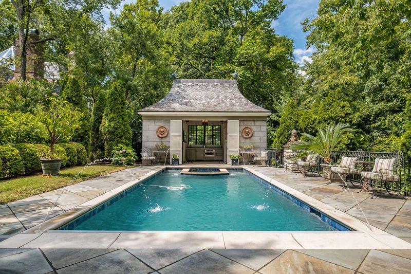 2026 Priest Rd, Nashville, TN 37215