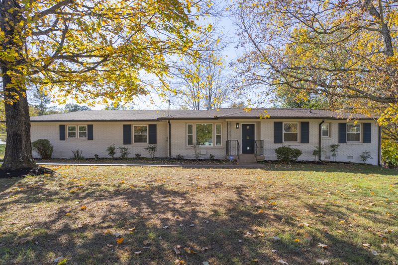 2808 Western Hills Dr, Nashville, TN 37214