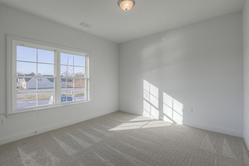 4322 Attleboro Dr, Murfreesboro, TN 37128