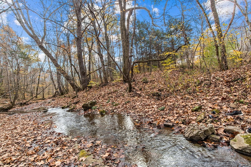 1533 Little Bartons Creek Rd, Cumberland Furnace, TN 37051