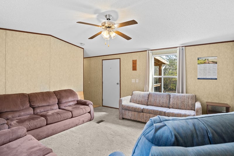 1533 Little Bartons Creek Rd, Cumberland Furnace, TN 37051