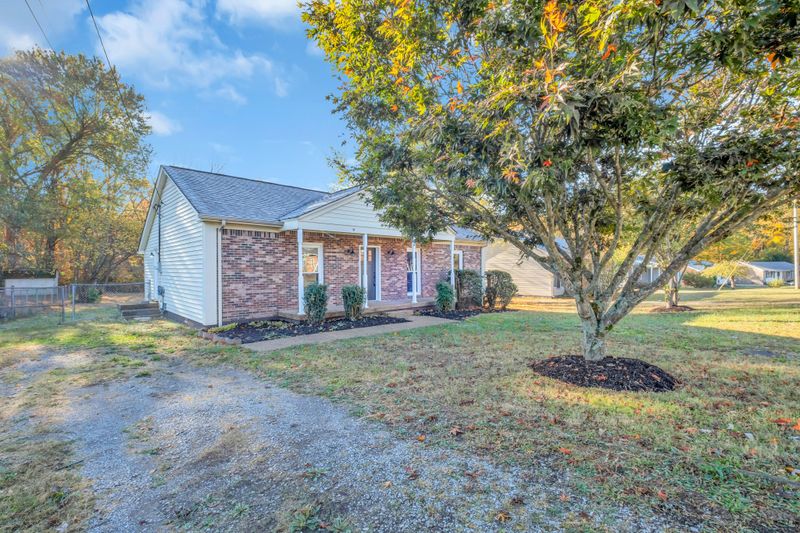 318 Sunny Acre Dr, Mount Juliet, TN 37122