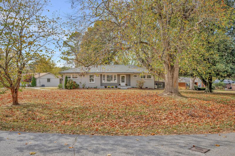 5001 Montclair Dr, Nashville, TN 37211