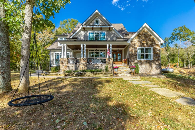 349 Boot Hill Ln, Chickamauga, GA 30707
