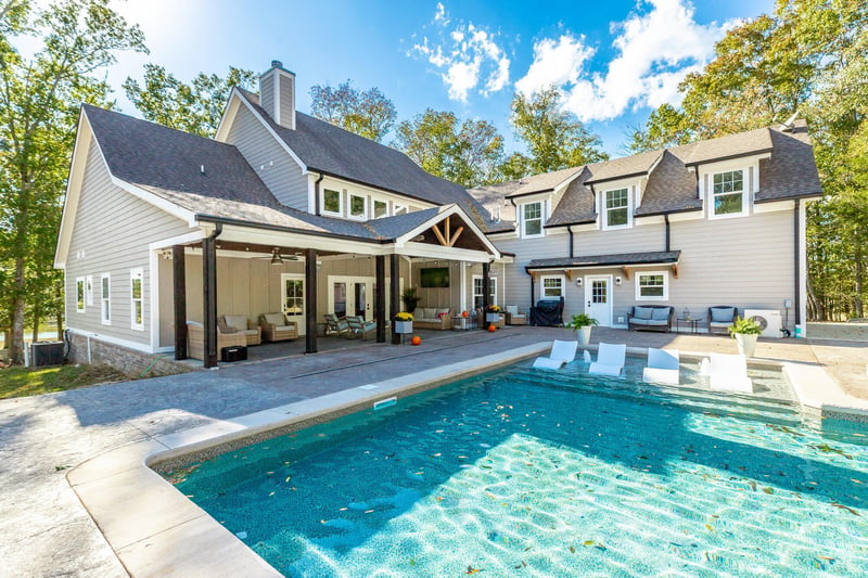 349 Boot Hill Ln, Chickamauga, GA 30707