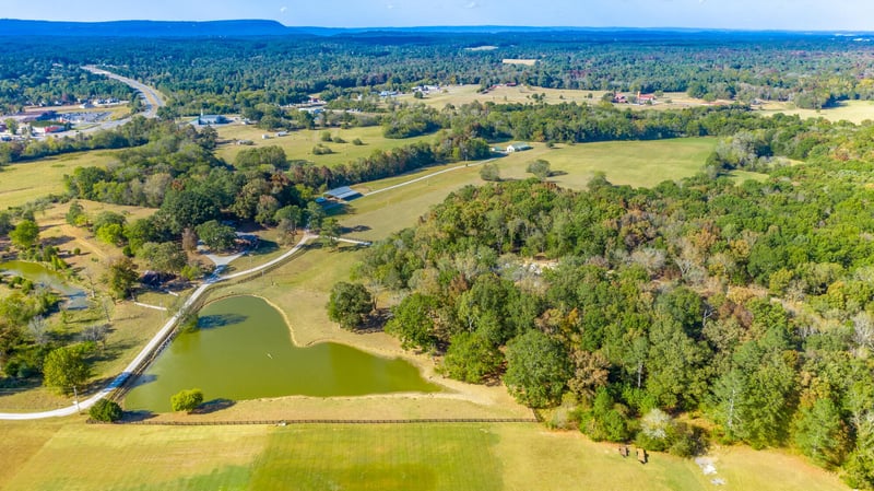 349 Boot Hill Ln, Chickamauga, GA 30707
