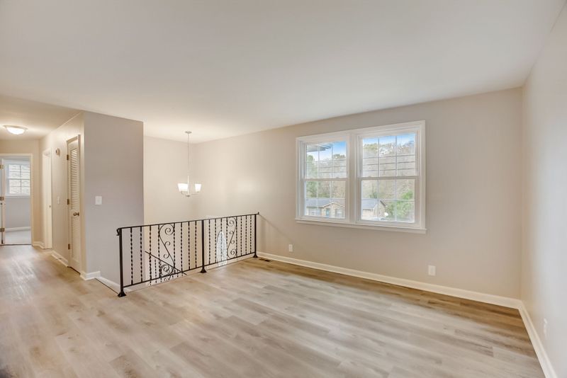 545 Holt Valley Rd, Nashville, TN 37221