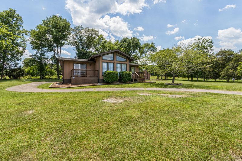 9527 Franklin Rd, Murfreesboro, TN 37128