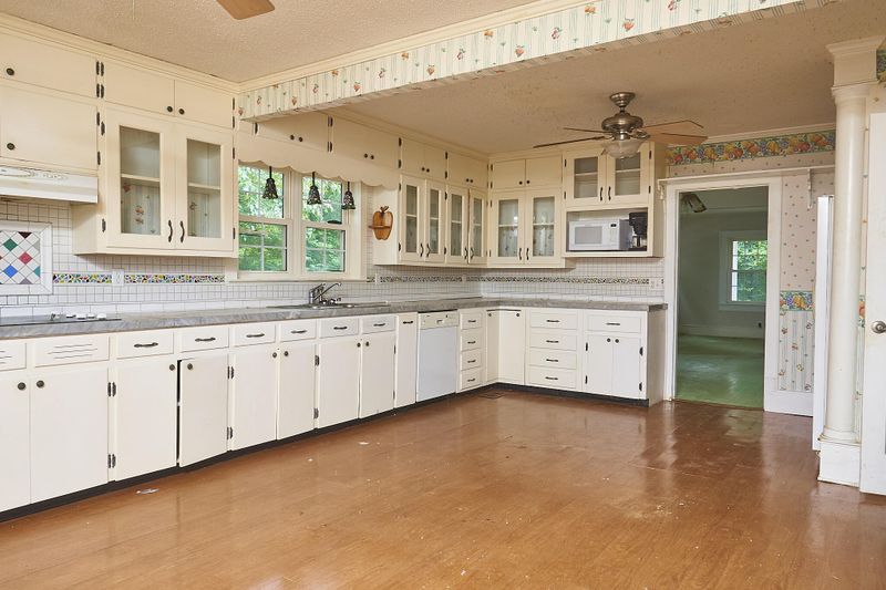 1468 Ne Johnson Rd, Dalton, GA 30721