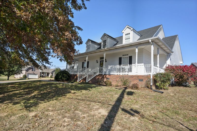 1152 Callaway Dr, Gallatin, TN 37066