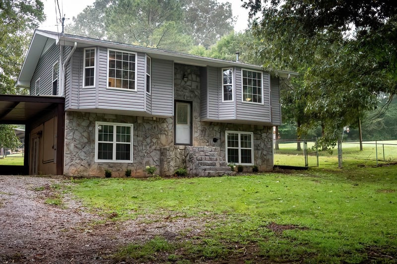 918 Freeman Ave, Bridgeport, AL 35740