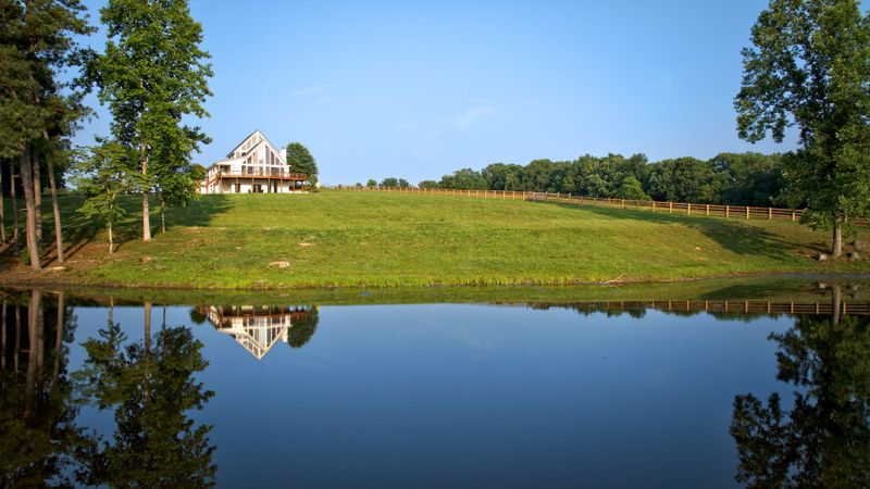7720 Smith Rd, Primm Springs, TN 38476