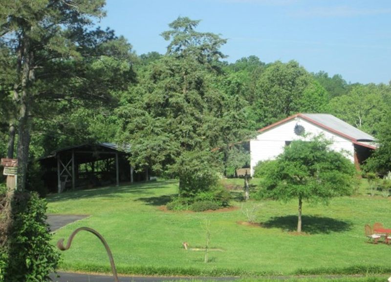 245 Peeples Farm Rd, Chatsworth, GA 30705