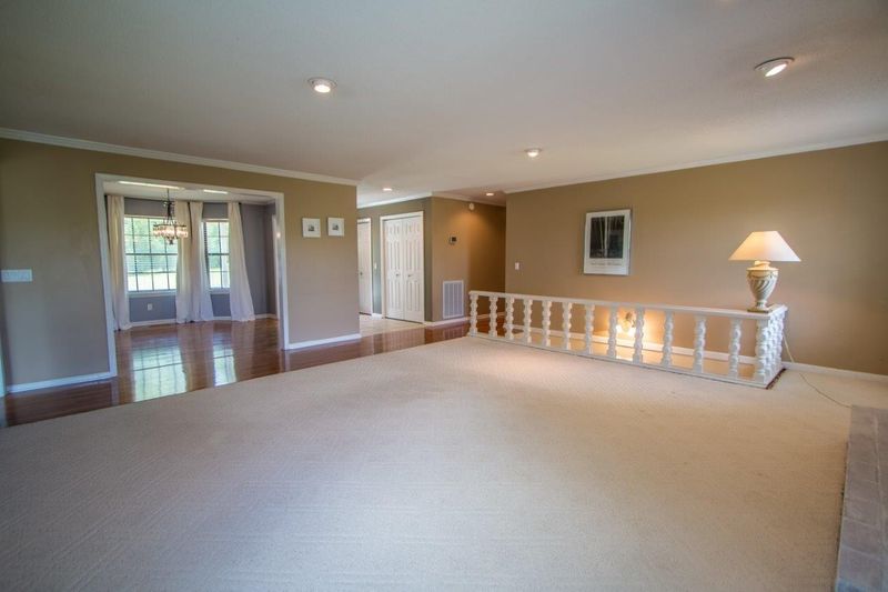 1579 Graysville Rd, Ringgold, GA 30736