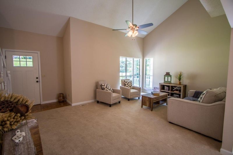 186 Middle View Dr, Ringgold, GA 30736