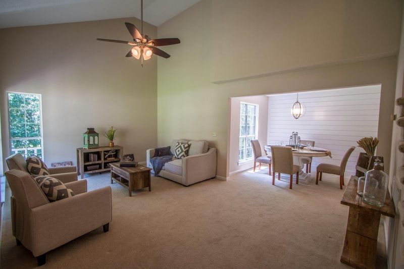 186 Middle View Dr, Ringgold, GA 30736