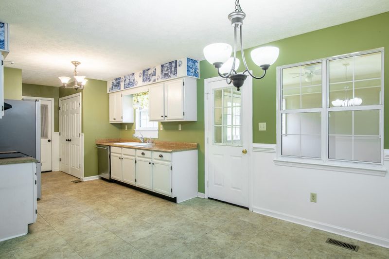 34 Maria Ct, Ringgold, GA 30736