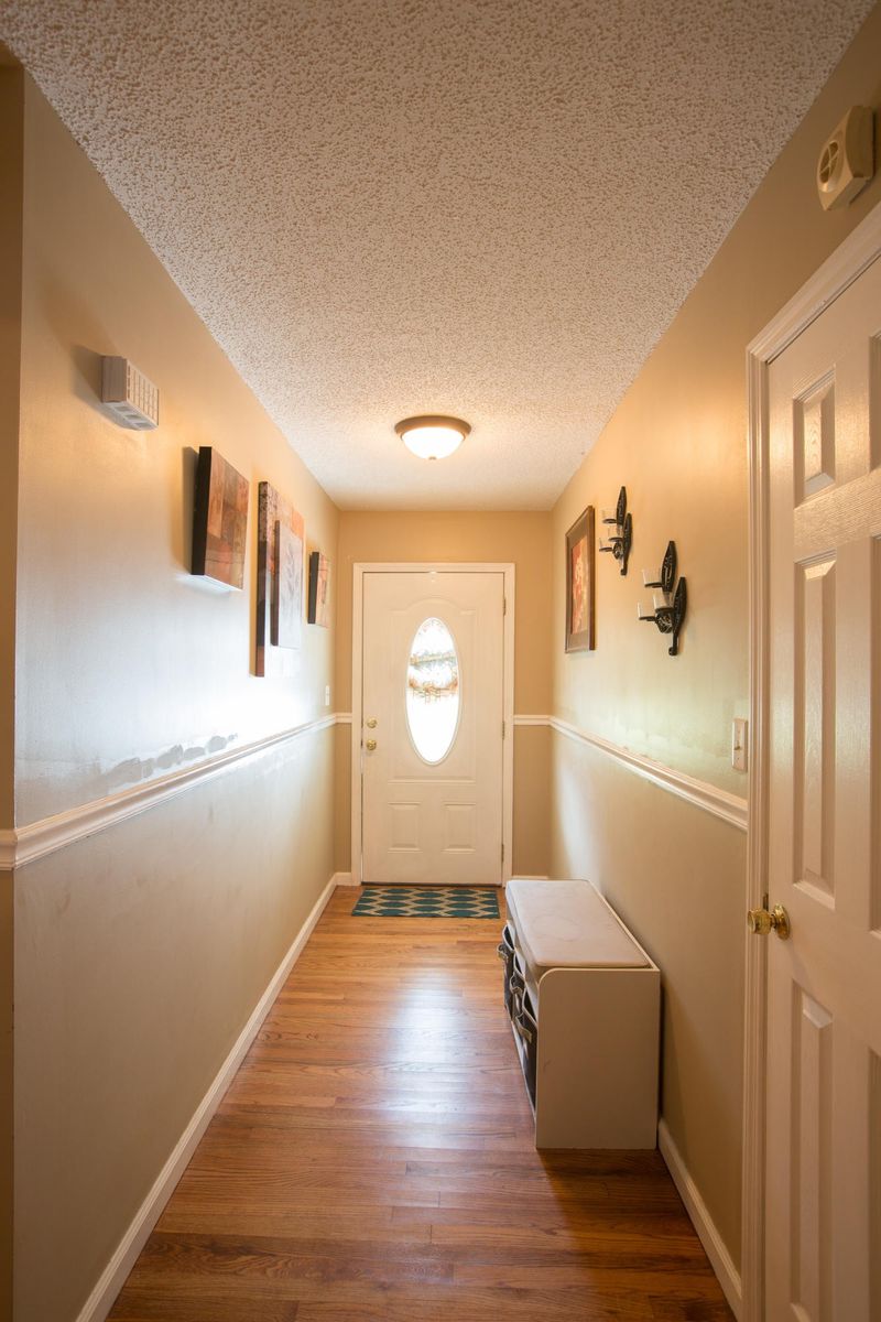 1708 E Rebel Rd, Rossville, GA 30741