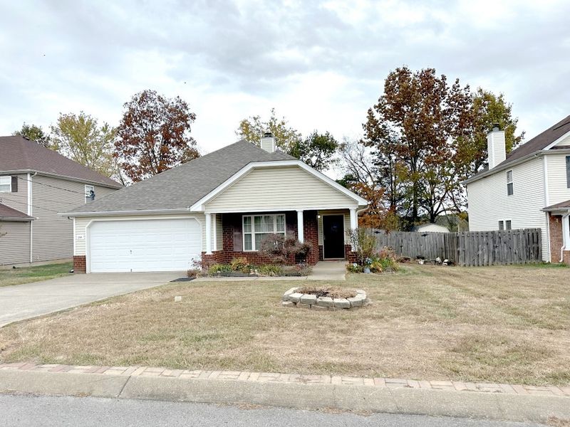 1246 Lasalle Dr, Smyrna, TN 37167