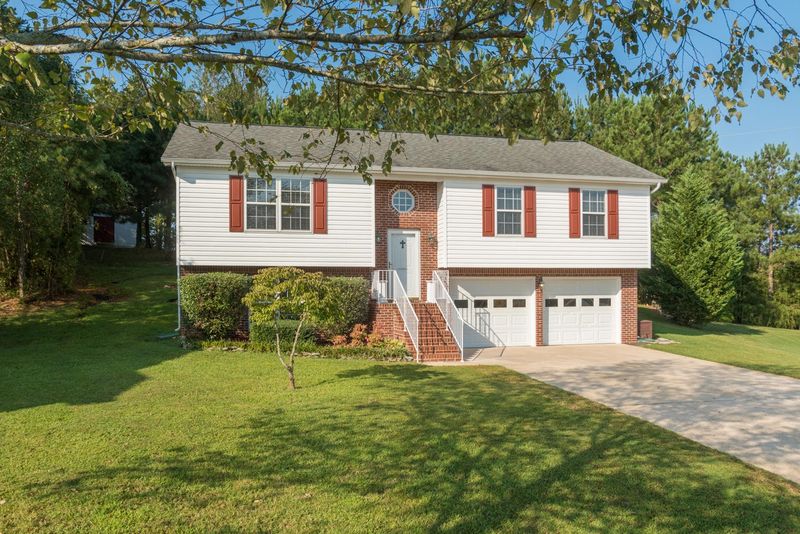 49 Capstone Dr, Ringgold, GA 30736