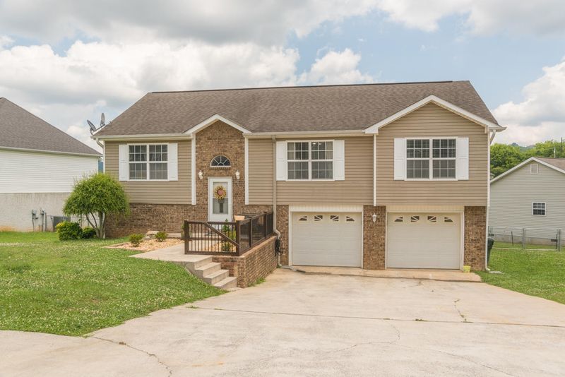 36 Hunter Ln, Ringgold, GA 30736