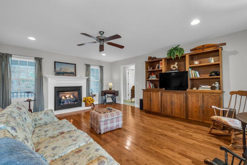 11 Stonecrest Dr, Rock Spring, GA 30739