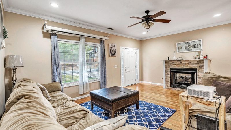 1055 Durgan Pl, Dalton, GA 30721
