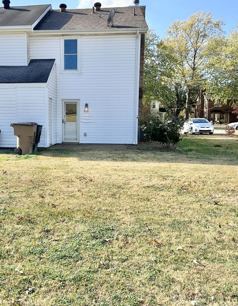 2413 Robbie Ct, Nashville, TN 37214