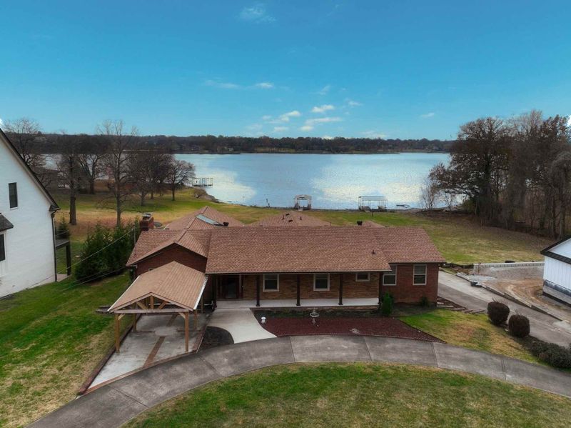110 Sterling Rd, Hendersonville, TN 37075