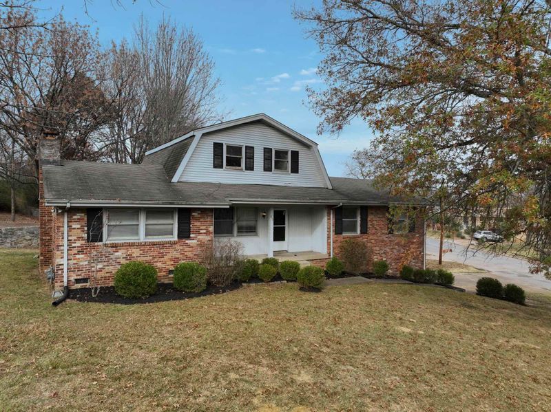 217 Sailboat Dr, Nashville, TN 37217