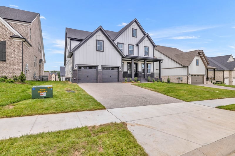 5427 Ayana Dr, Arrington, TN 37014