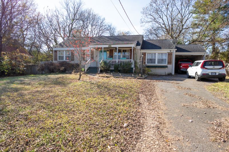 2222 Fernwood Dr, Nashville, TN 37216
