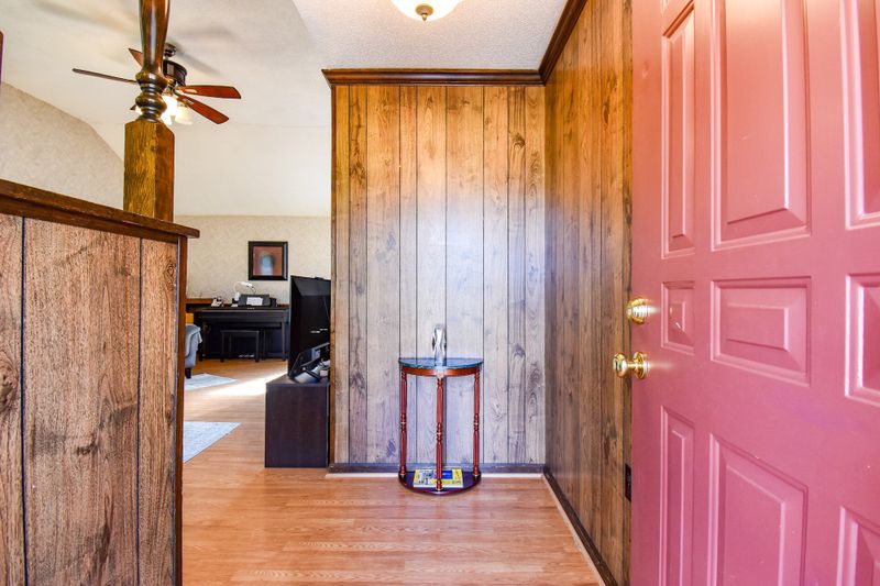 708 Shenandoah Dr, Columbia, TN 38401