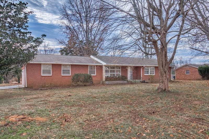 4001 Sheddan Dr, Columbia, TN 38401