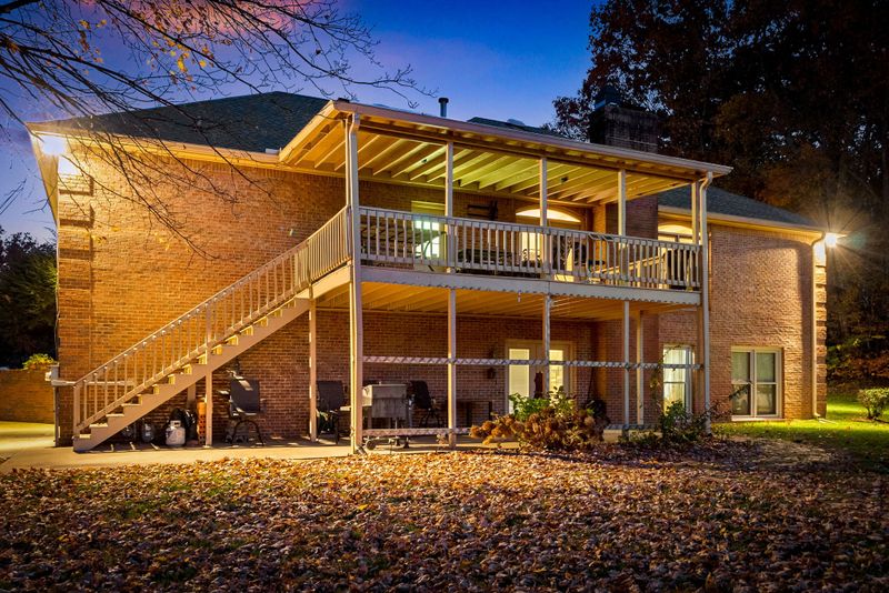 503 Trevino Trl, Springfield, TN 37172