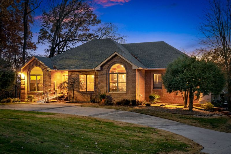 503 Trevino Trl, Springfield, TN 37172