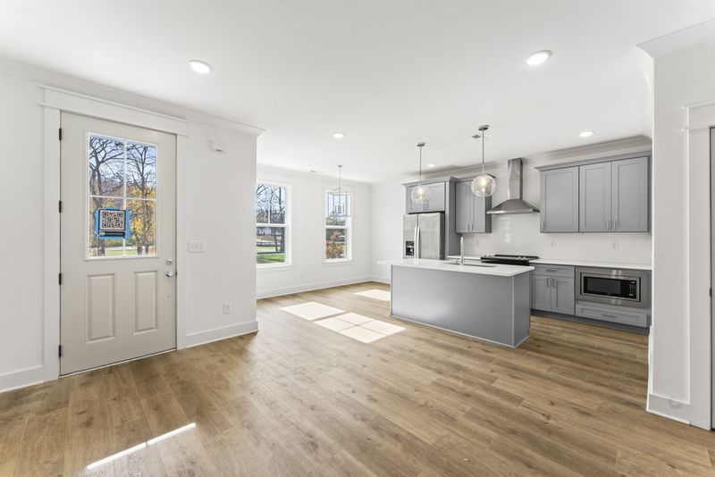 2046 Maple View Ln, Nashville, TN 37207