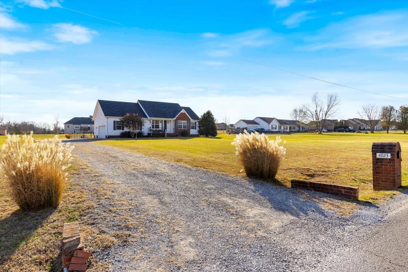 4923 Midland Fosterville Rd, Bell Buckle, TN 37020