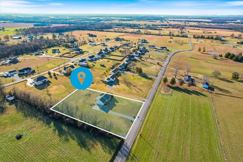 4923 Midland Fosterville Rd, Bell Buckle, TN 37020