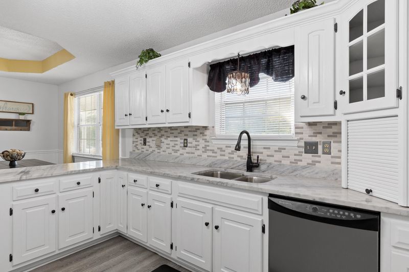 60 Castleview Ct, Ringgold, GA 30736