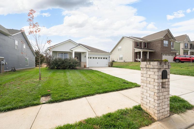 826 Lexi Ln, Murfreesboro, TN 37130