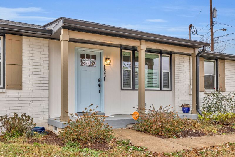 153 Haynes Park Dr, Nashville, TN 37218