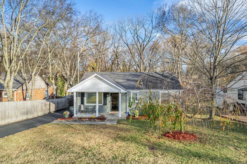 217 Graylynn Dr, Nashville, TN 37214