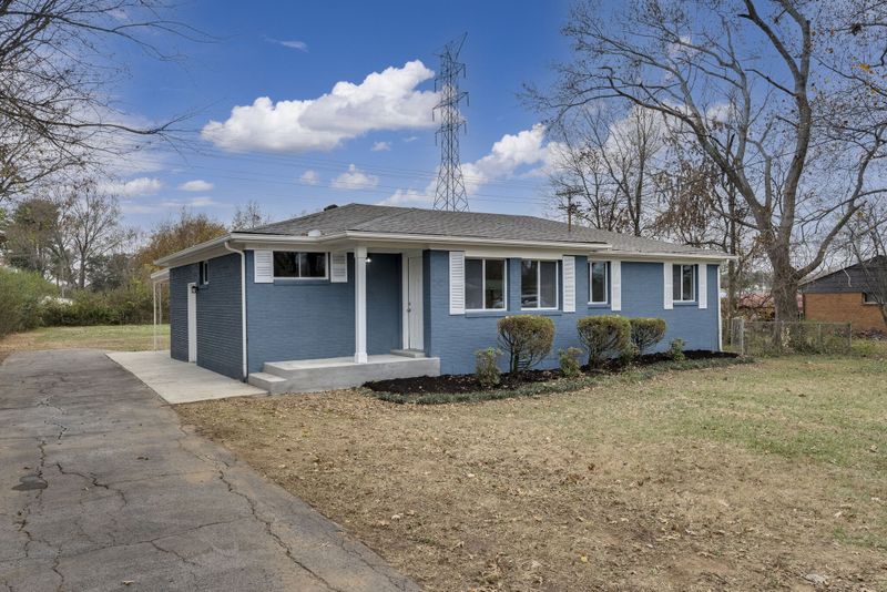 1306 Diana St, Murfreesboro, TN 37130