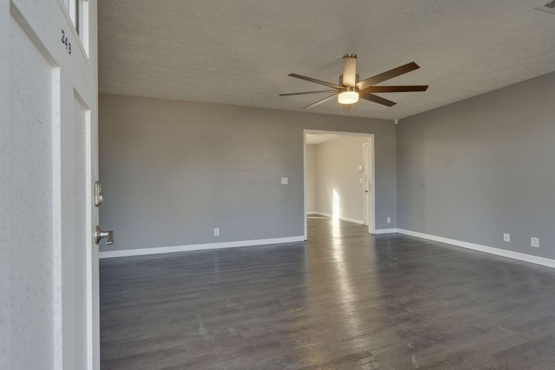 243 Sky Harbor Dr, Murfreesboro, TN 37129
