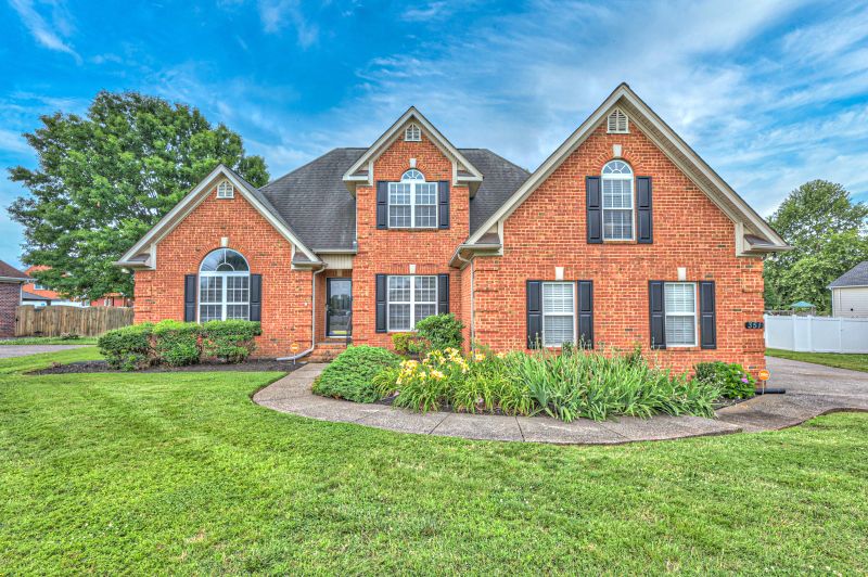 351 Veterans Pkwy, Murfreesboro, TN 37128