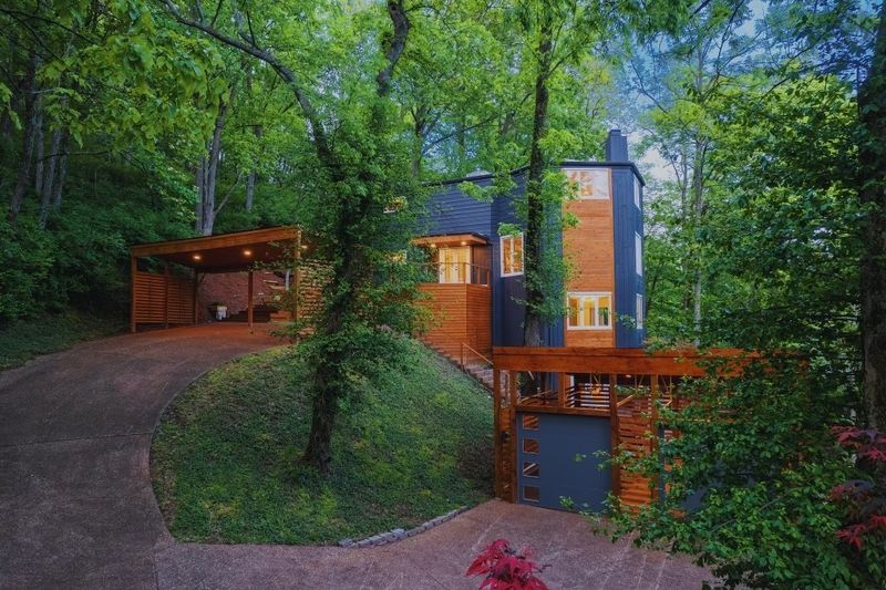 1244 Mary Helen Dr, Nashville, TN 37220